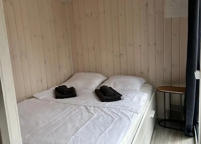 Charmantes Tiny House Am Mit Outdoor-sauna ليهنين