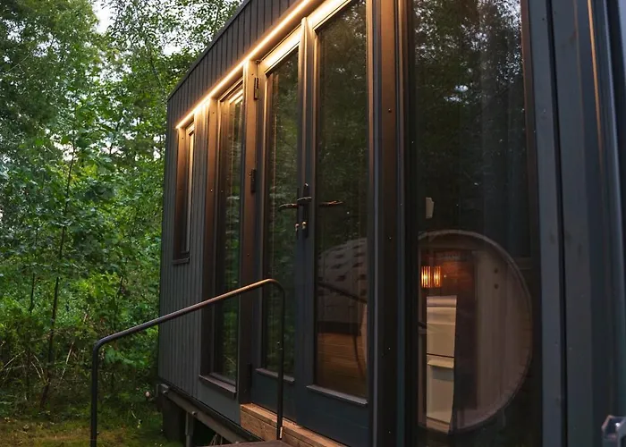 Charmantes Tiny House Am Mit Outdoor-sauna ليهنين